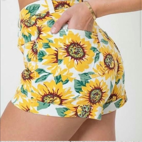 American Apparel Sunflower Print Denim Shorts - Picture 13 of 13